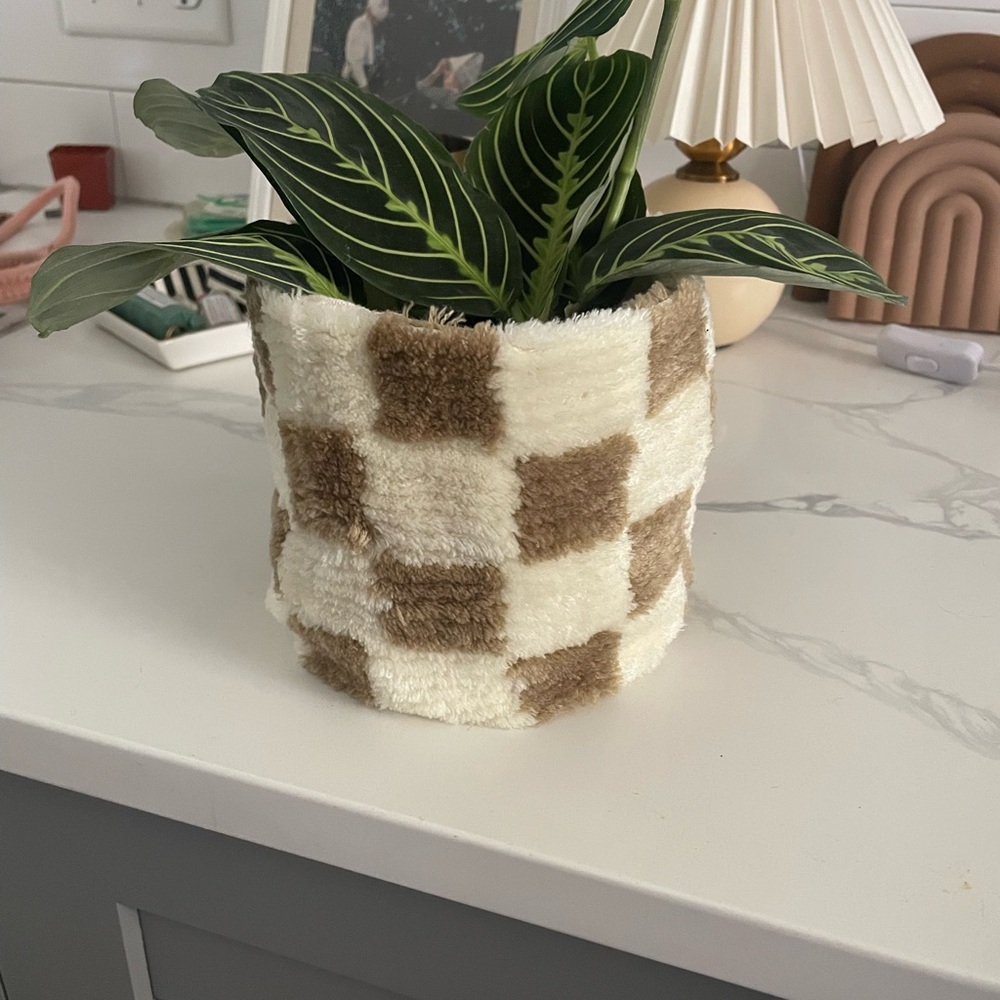 Cozy Checkered Planter Covers (2)- Cream and Brown
